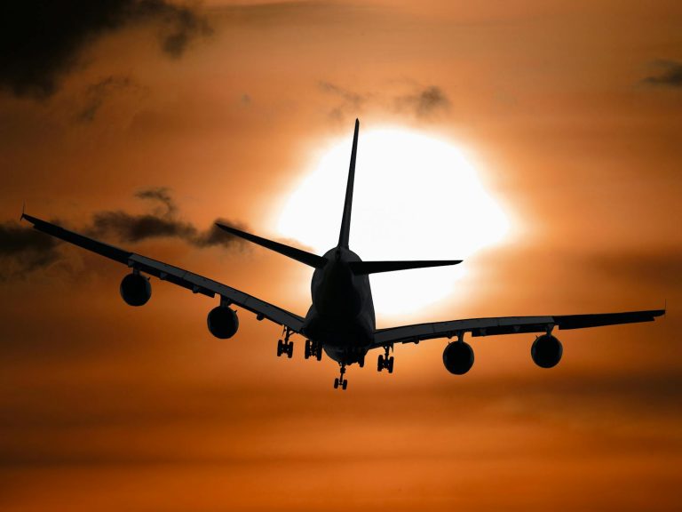 Pregătiți-vă pentru o revoluție aeriană: Cel mai mare avion electric din istorie decolează în 2025