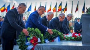 Într-o ceremonie emoționantă, liderii României reiterează lupta neobosită împotriva antisemitismului, la 80 de ani de la Auschwitz