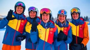 Acești 20 de eroi tineri din România cuceresc Europa la Festivalul Olimpic de Iarnă pentru Tineret 2025!