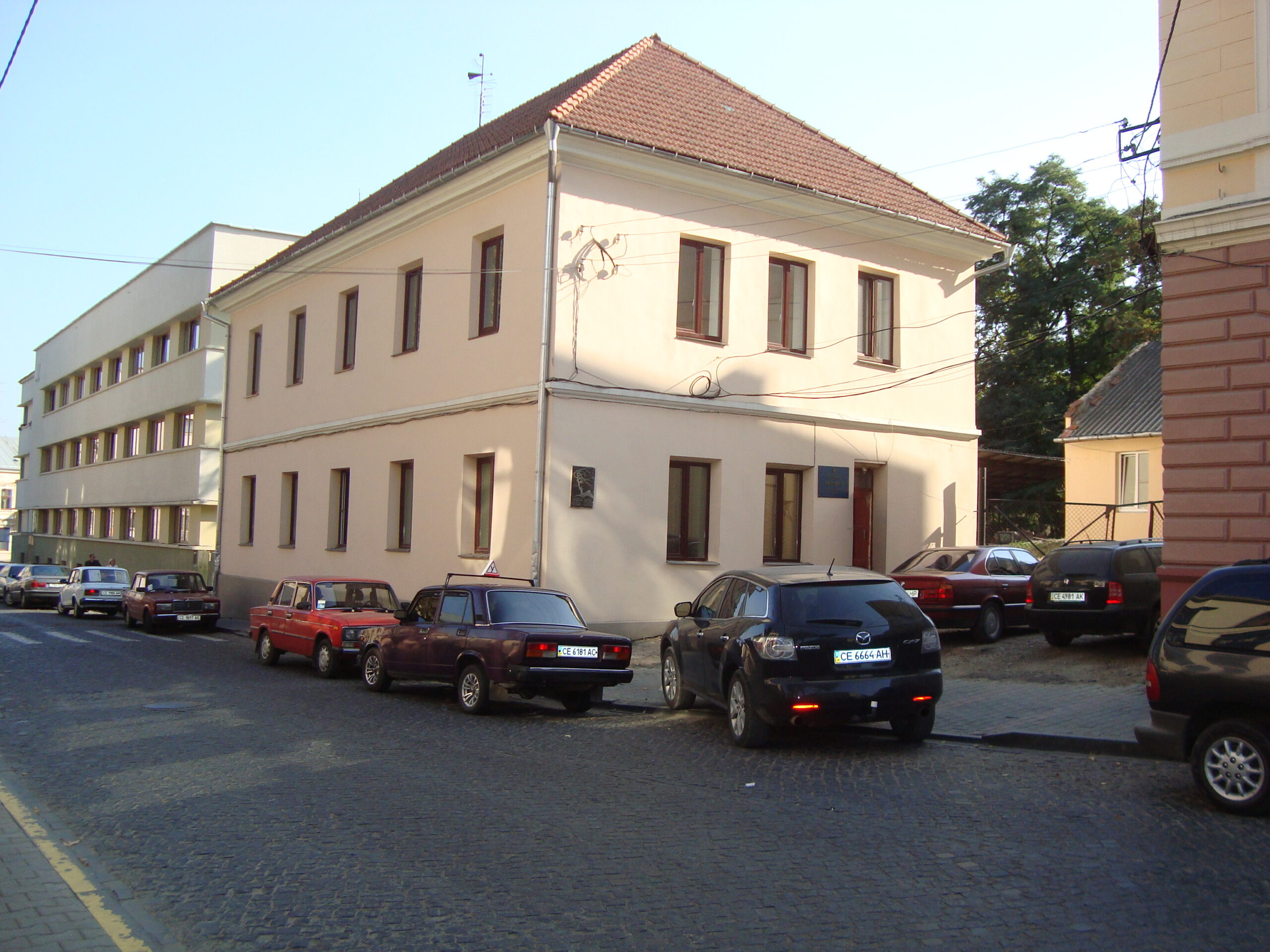 România a cerut Ucrainei să nu reducă rețeaua școlilor în limba română